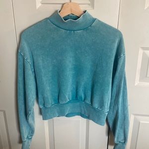 Forever 21 cropped turtle neck sweatshirt